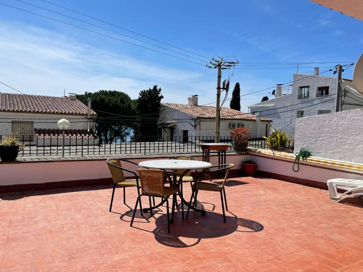 רוזס Apartamento Familiar En Canyelles מראה חיצוני תמונה